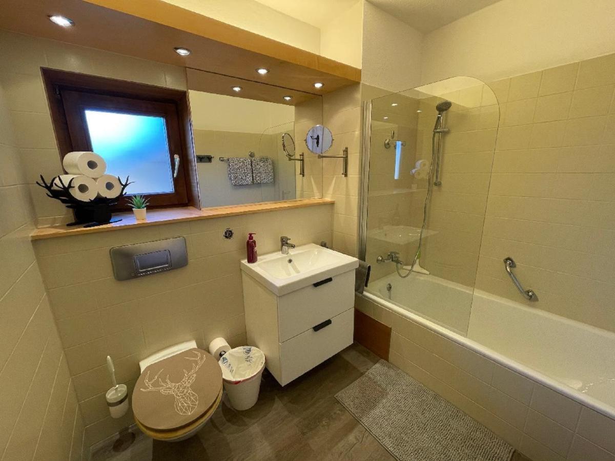 Appartement Zum Hirsch'N วัลด์เคอร์เชิน ภายนอก รูปภาพ